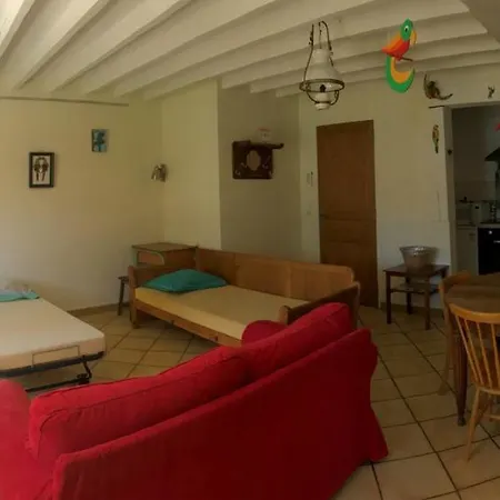 Holiday home La Plume De Vallombreuse Bransles
